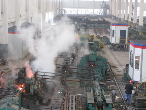 甘肃无缝钢管厂家生产车间