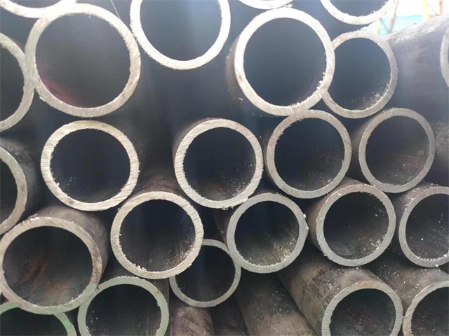 甘肃10#结构用无缝钢管